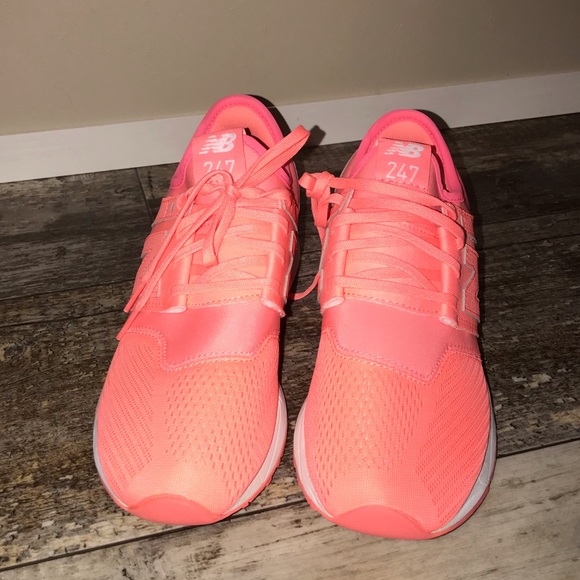 BRAND NEW NEW BALANCE 247! - Picture 5 of 5